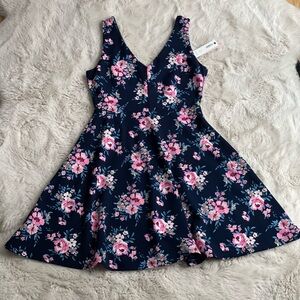 NWT Aqua M Dress - Navy with Pink floral